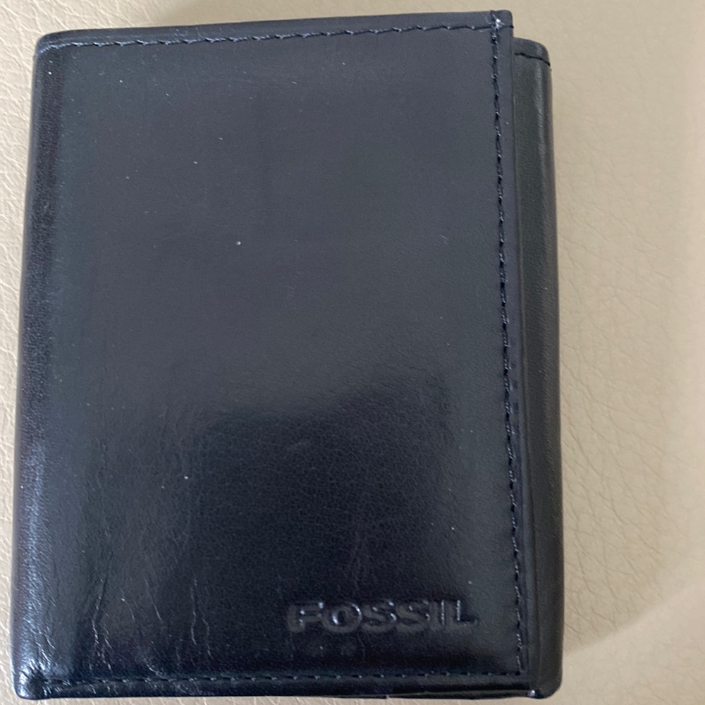 Mens fossil leather wallet
